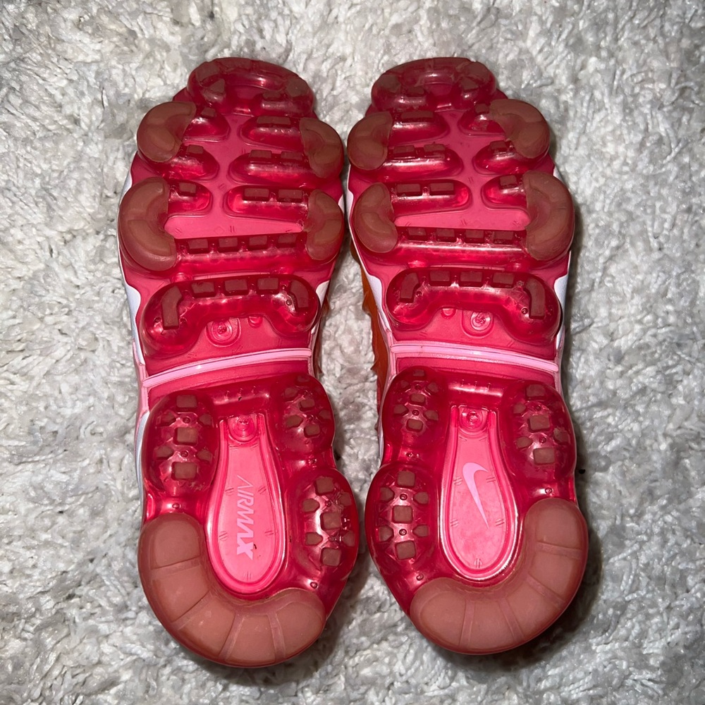 Women’s vapor air max plus size 6.5 pink/yellow ombré - Picture 2 of 4